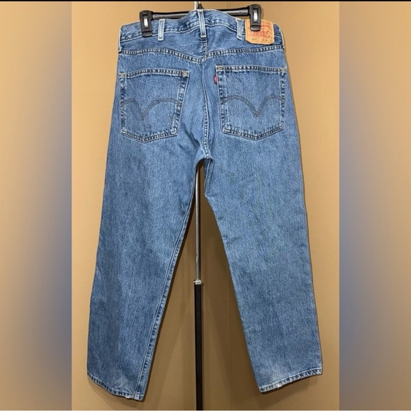 LEVIS Men’s Classic Blue Denim Jeans. Size 38x30. 100% Cotton. - Picture 4 of 7